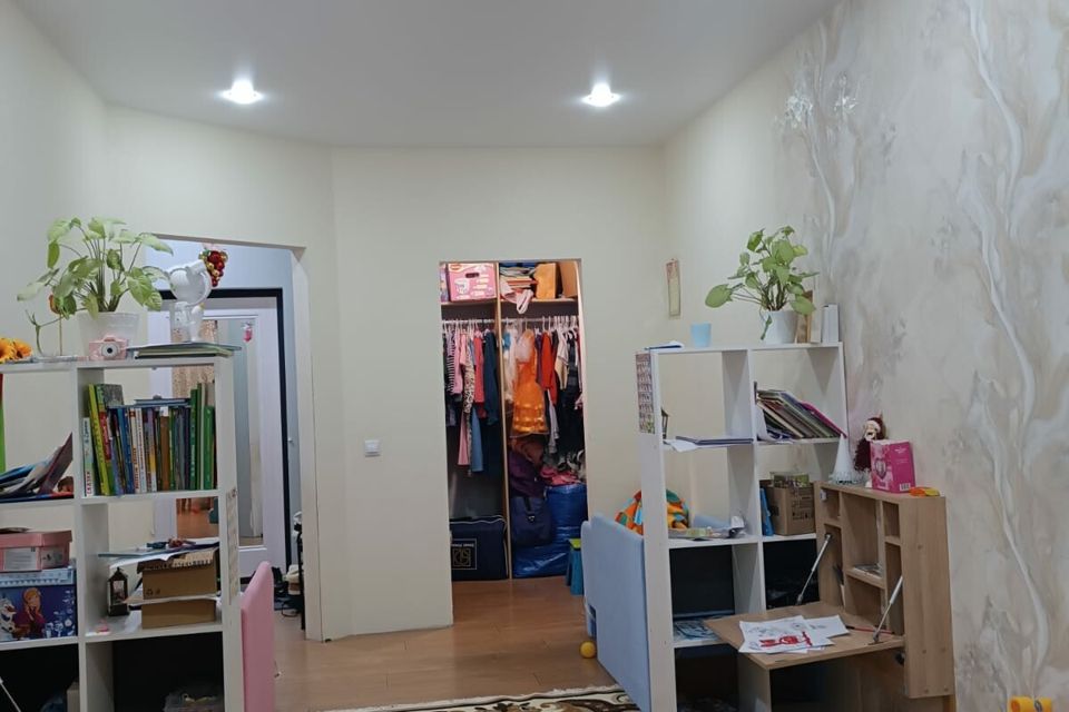 Продаётся 1-комнатная квартира, 41 м²