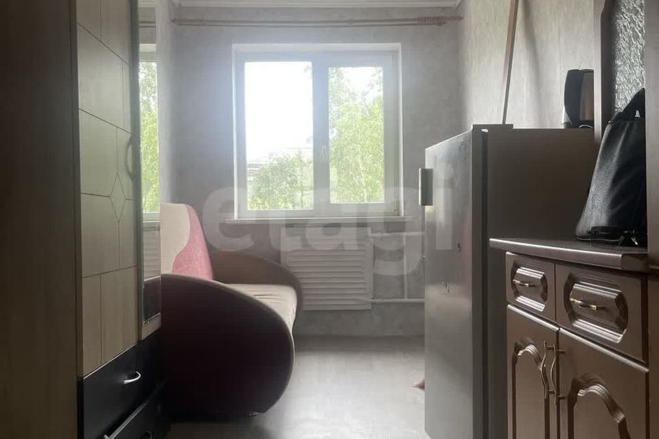 Продаётся комната в 1-комн. квартире, 10.9 м²