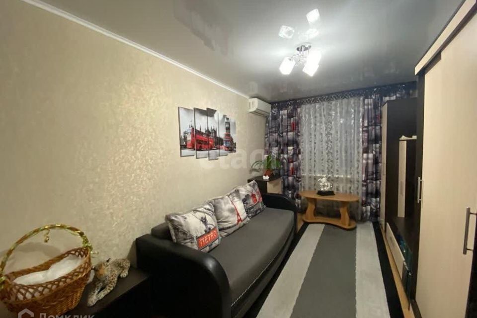 Продаётся 4-комнатная квартира, 98 м²