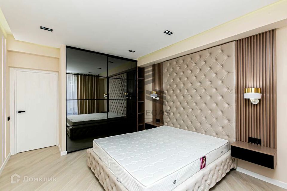 Сдаётся 4-комнатная квартира, 110 м²