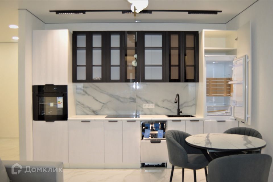 Продаётся 3-комнатная квартира, 64 м²
