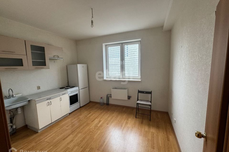 Продаётся 2-комнатная квартира, 73.4 м²