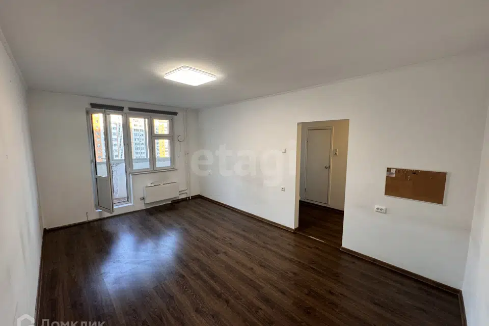 Продаётся 1-комнатная квартира, 37.5 м²