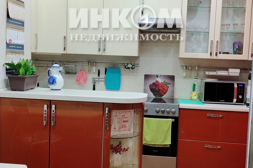 Продаётся 4-комнатная квартира, 99.5 м²