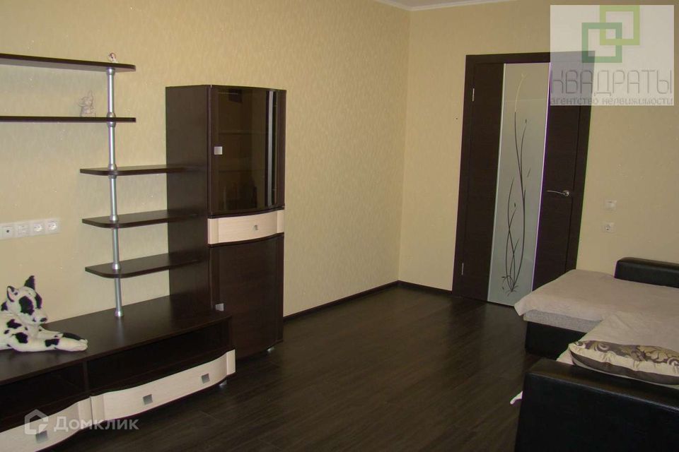 Продаётся 1-комнатная квартира, 37.7 м²