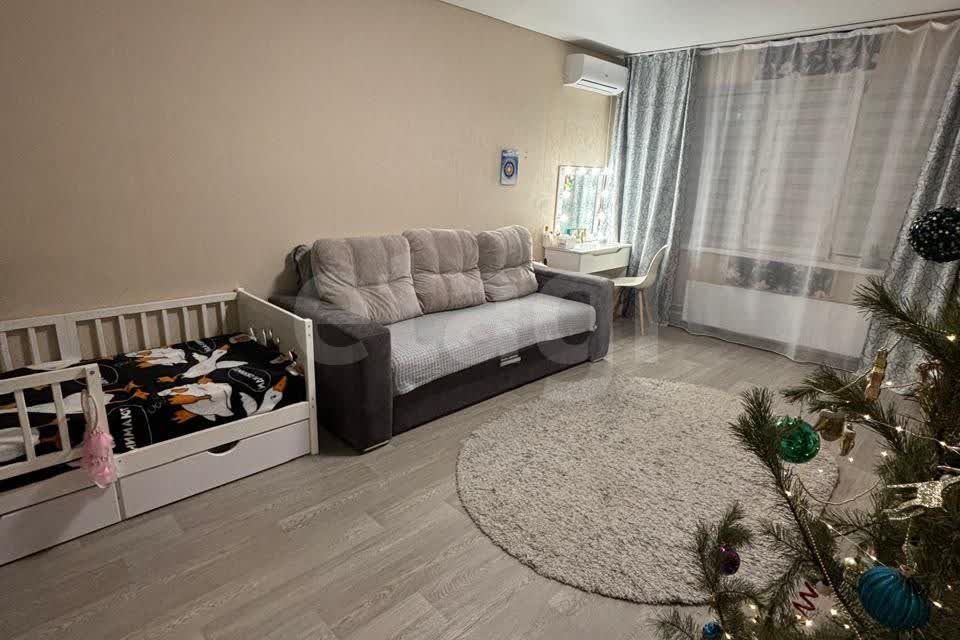 Продаётся 1-комнатная квартира, 37.1 м²
