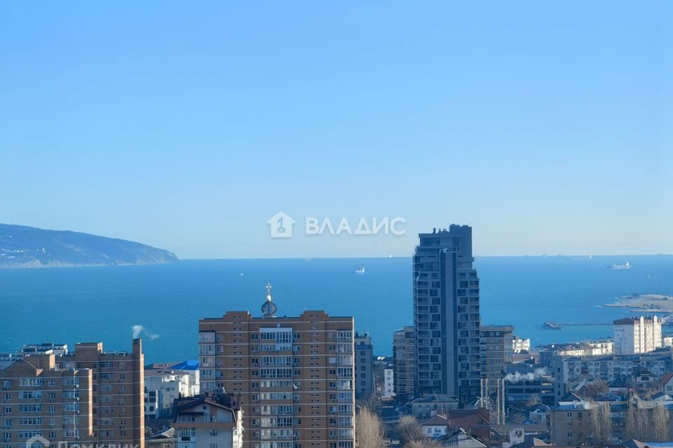 Продаётся 2-комнатная квартира, 69.6 м²