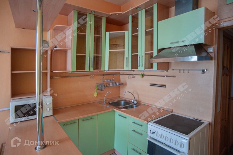 Продаётся 1-комнатная квартира, 49.2 м²