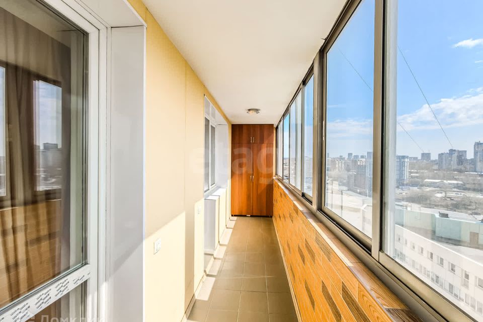 Продаётся 1-комнатная квартира, 53.8 м²
