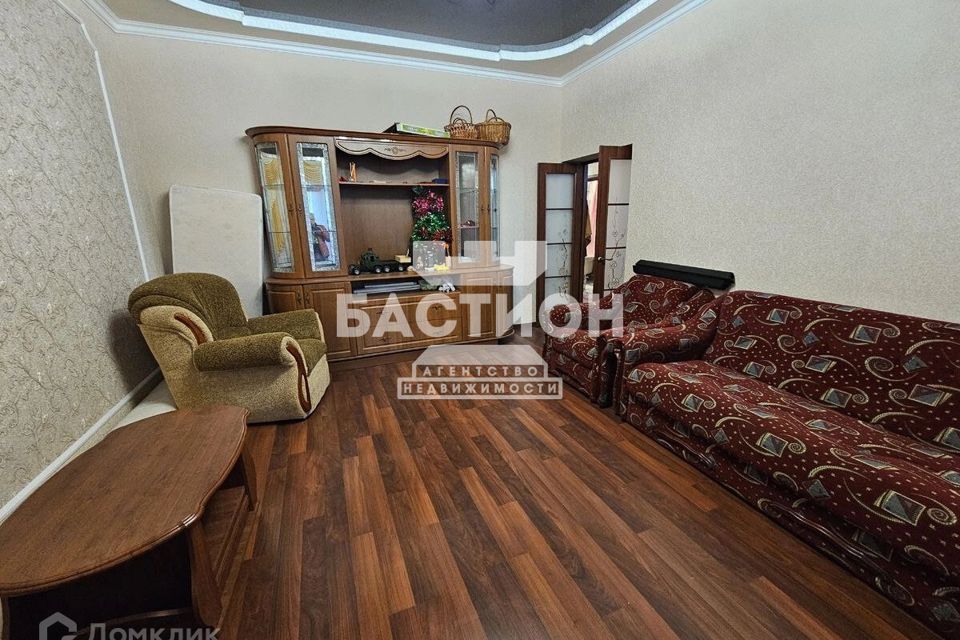 Продаётся 3-комнатная квартира, 90 м²