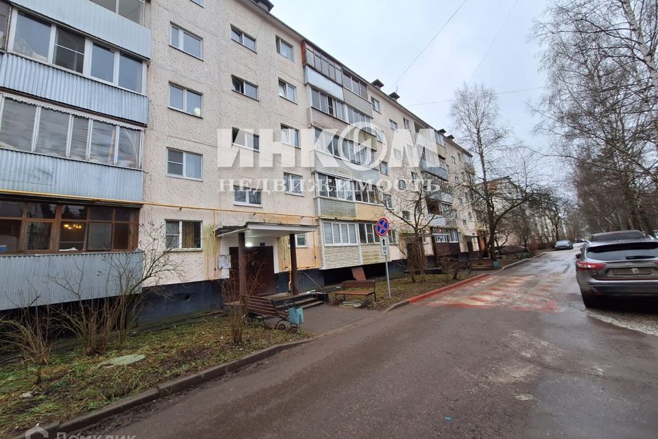 Продаётся 3-комнатная квартира, 63.5 м²