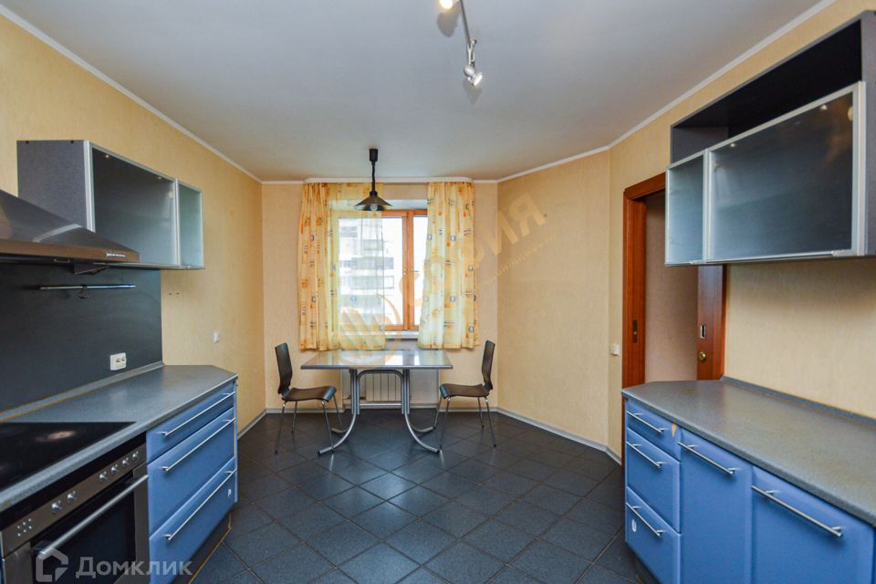 Продаётся 2-комнатная квартира, 77.7 м²