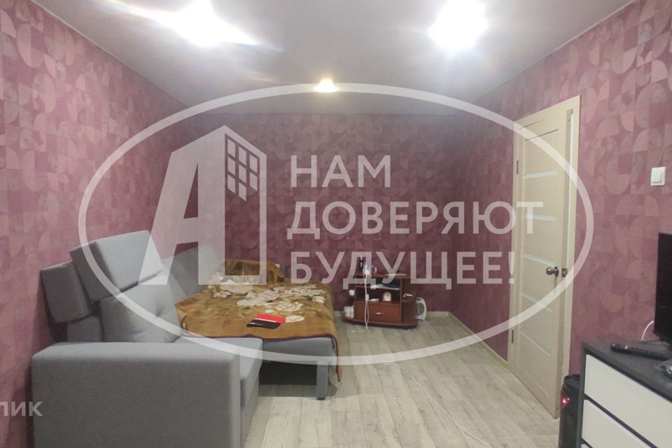 Продаётся 3-комнатная квартира, 52.4 м²