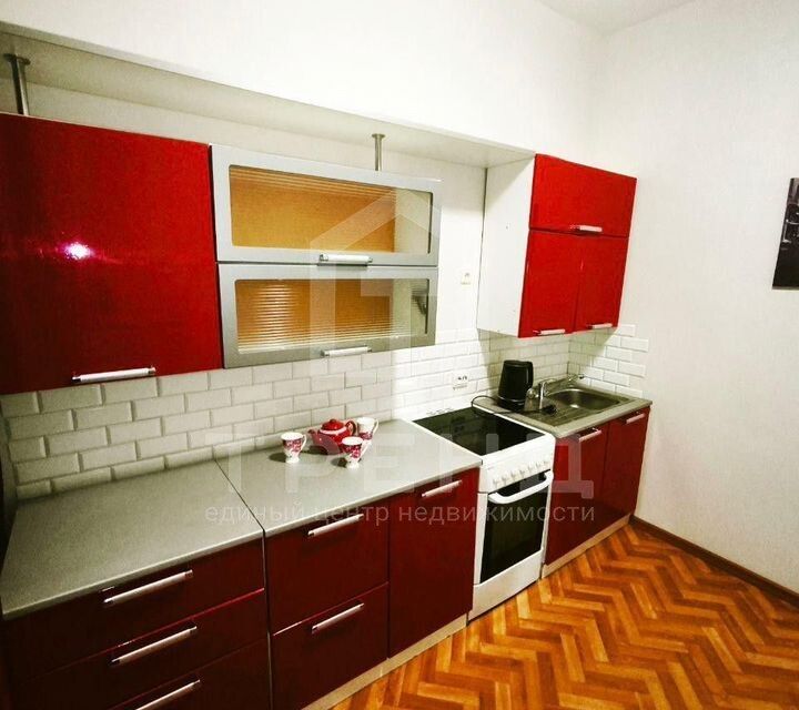 Продаётся 1-комнатная квартира, 43.3 м²