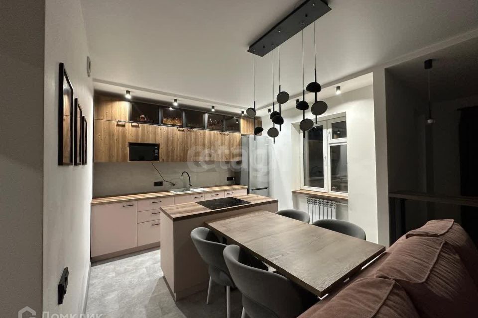 Продаётся 2-комнатная квартира, 59.5 м²