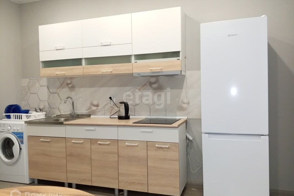 Сдаётся 1-комнатная квартира, 38 м²