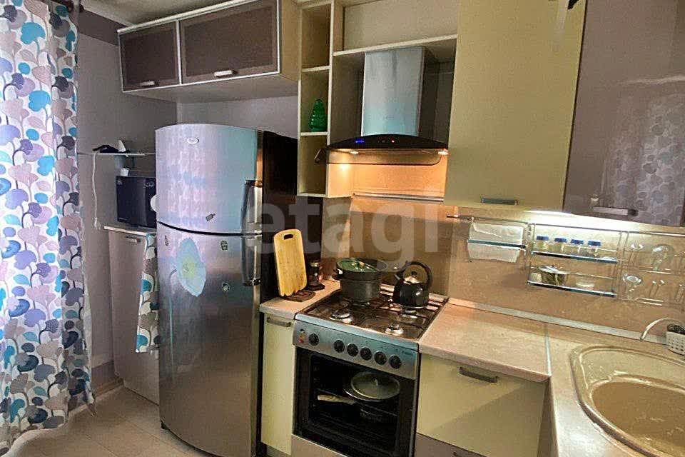 Продаётся 4-комнатная квартира, 73 м²