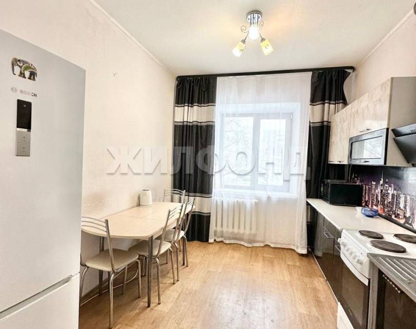 Продаётся 4-комнатная квартира, 86.2 м²