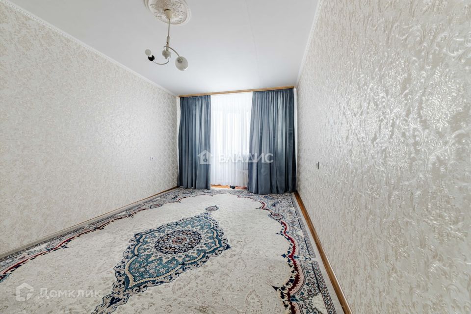 Продаётся 3-комнатная квартира, 56.9 м²