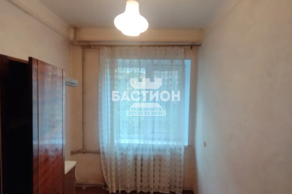 Продаётся 3-комнатная квартира, 43 м²
