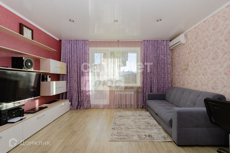 Продаётся 2-комнатная квартира, 56.8 м²