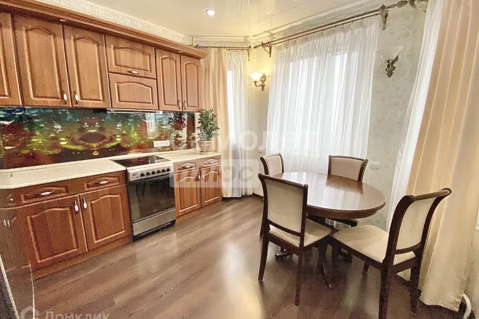 Продаётся 2-комнатная квартира, 56 м²