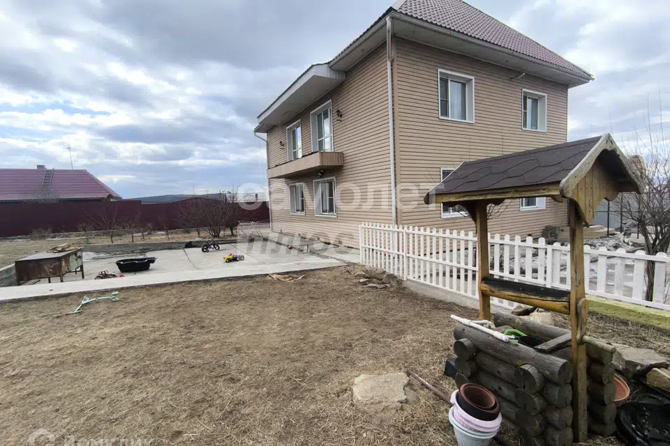 Продаётся 2-этажный дом, 211.9 м²
