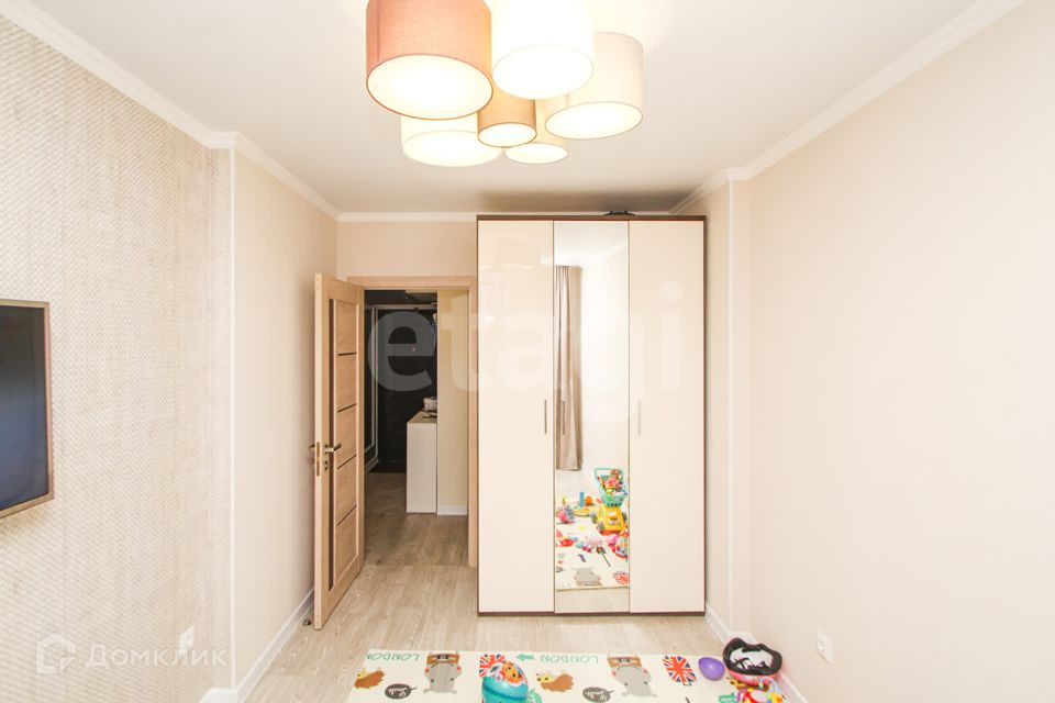 Продаётся 2-комнатная квартира, 55.6 м²