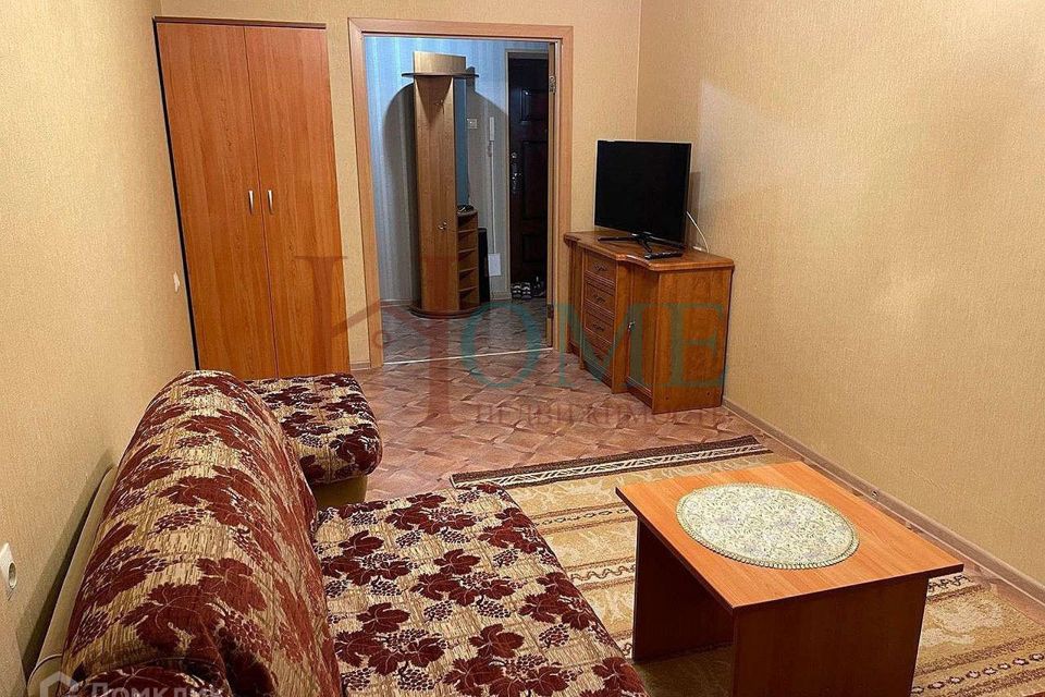 Сдаётся 1-комнатная квартира, 42 м²