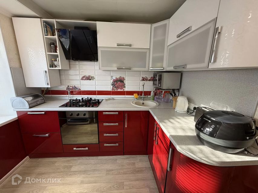 Продаётся 3-комнатная квартира, 49 м²