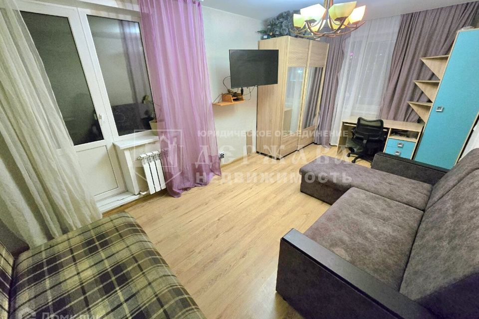 Продаётся 1-комнатная квартира, 41 м²