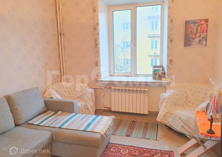 Продаётся 4-комнатная квартира, 92 м²