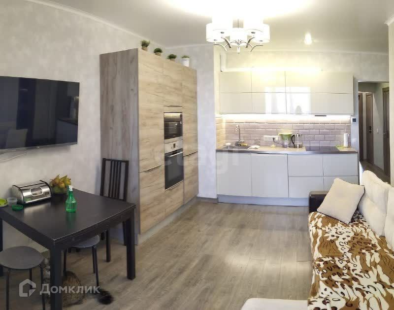 Продаётся 2-комнатная квартира, 65 м²