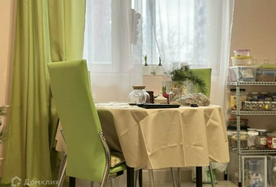Продаётся 2-комнатная квартира, 93.2 м²