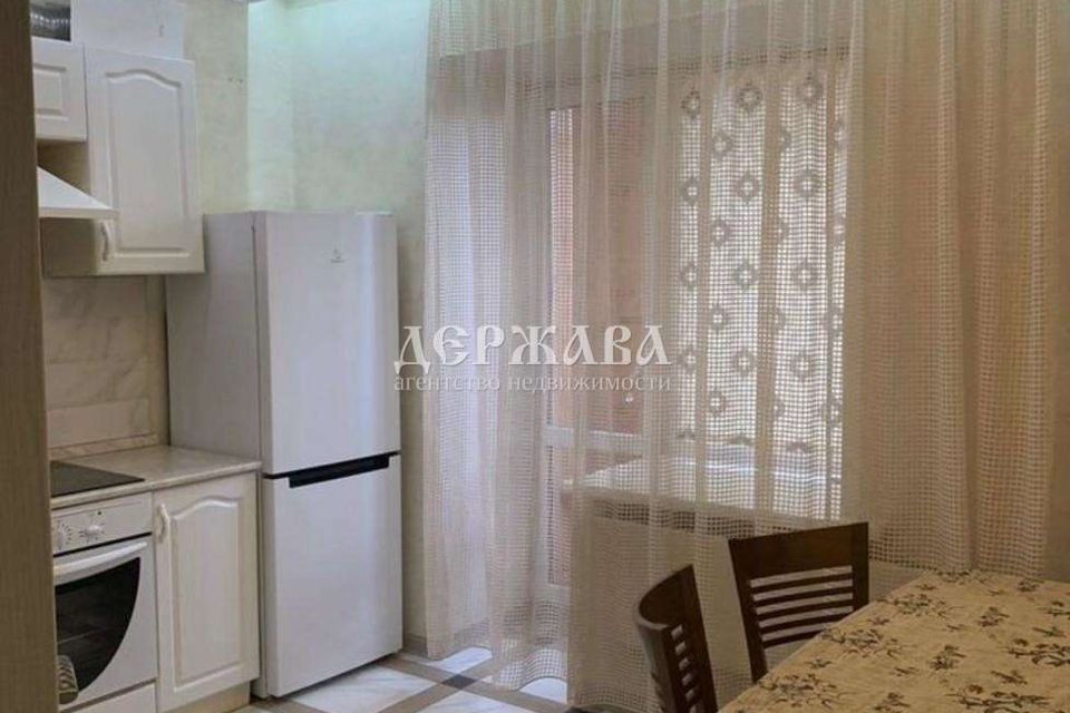 Сдаётся 2-комнатная квартира, 67 м²