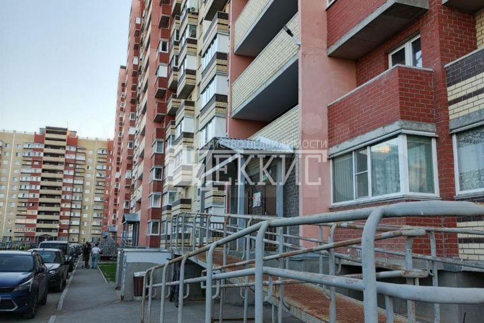 Продаётся 1-комнатная квартира, 35.2 м²