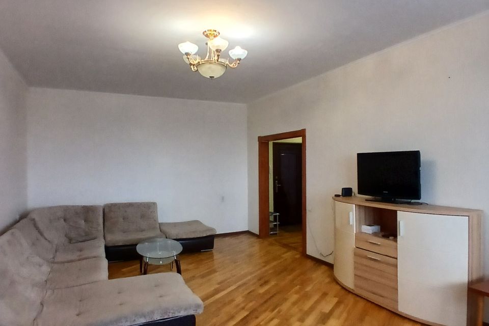 Сдаётся 2-комнатная квартира, 79.8 м²