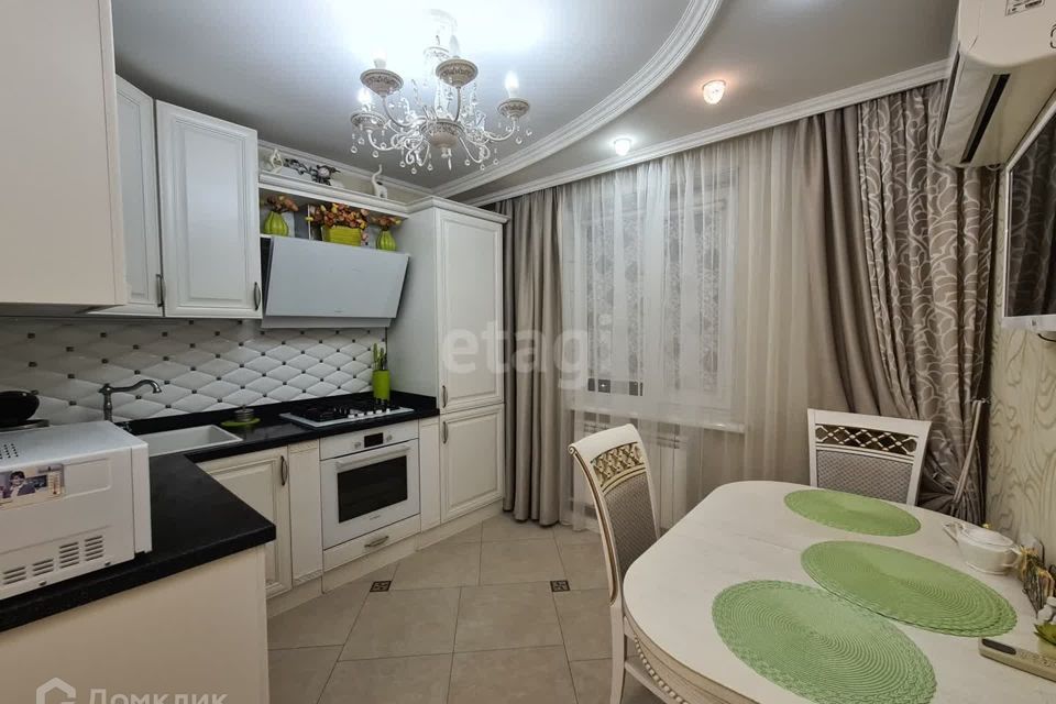 Продаётся 3-комнатная квартира, 72 м²