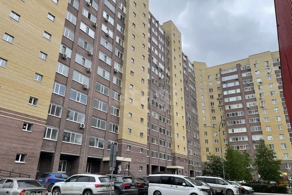 Продаётся 2-комнатная квартира, 66.4 м²