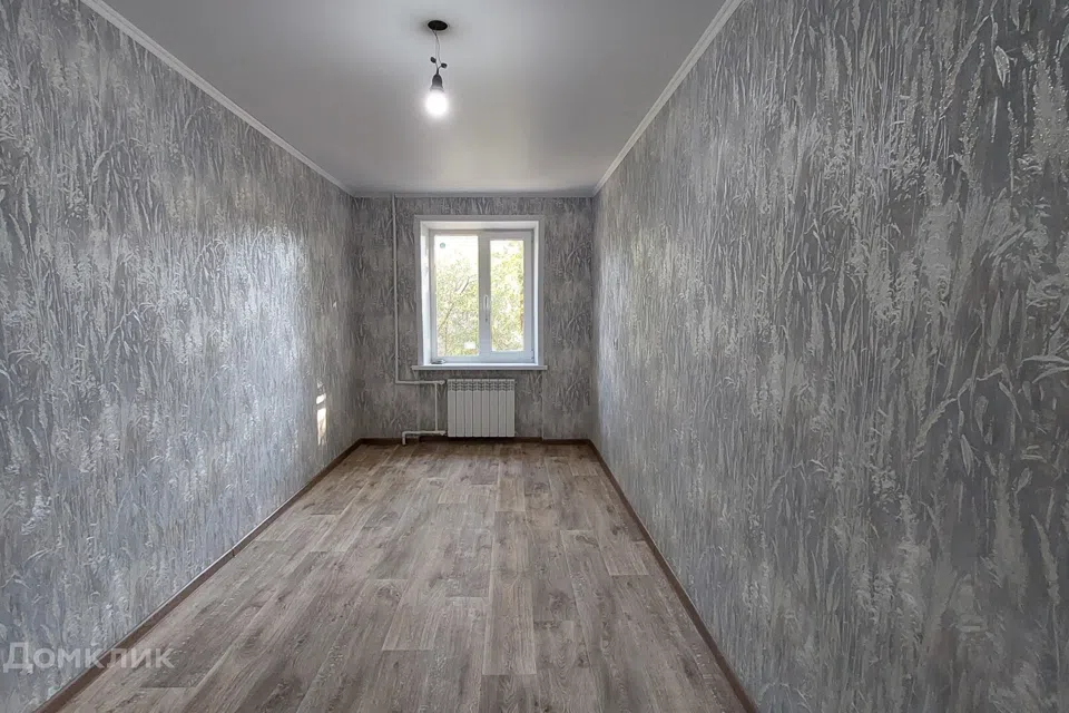 Продаётся 3-комнатная квартира, 56.5 м²