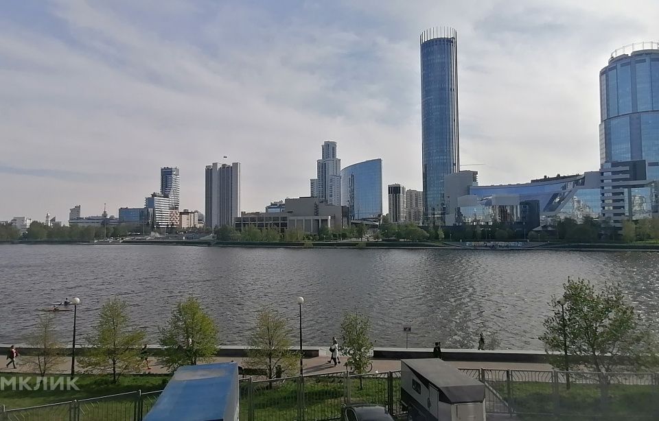 Продаётся 3-комнатная квартира, 75.2 м²