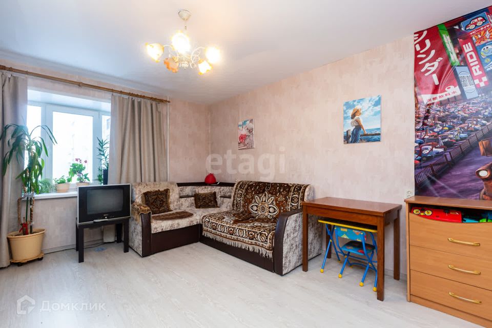 Продаётся 4-комнатная квартира, 77.2 м²