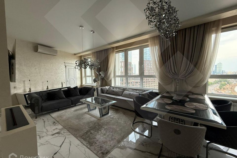 Сдаётся 3-комнатная квартира, 87 м²