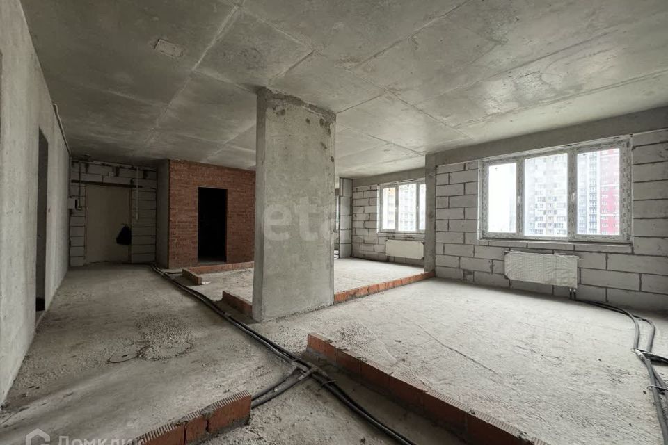 Продаётся 3-комнатная квартира, 100.26 м²