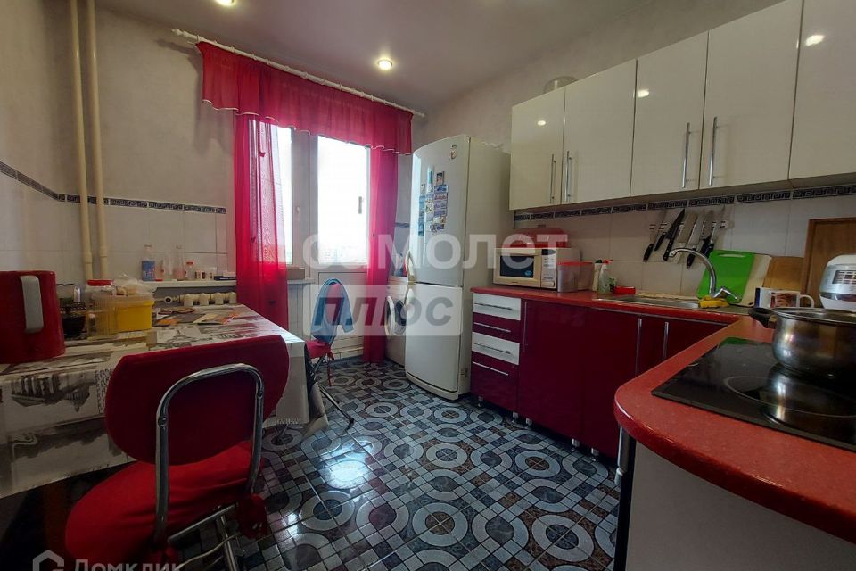 Продаётся 4-комнатная квартира, 108.2 м²