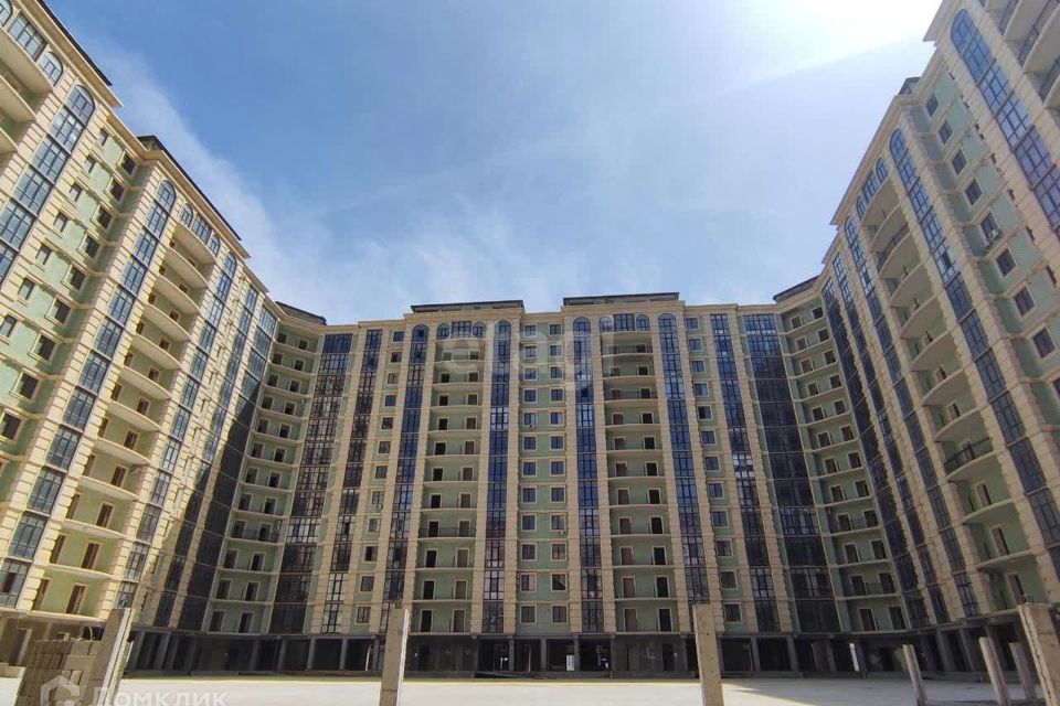 Продаётся 3-комнатная квартира, 124.6 м²
