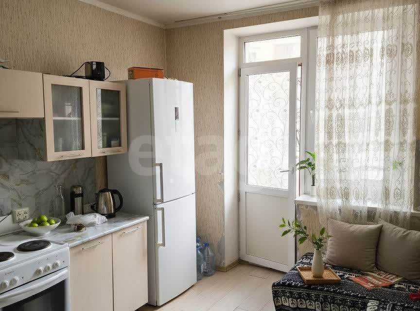 Продаётся 1-комнатная квартира, 48 м²