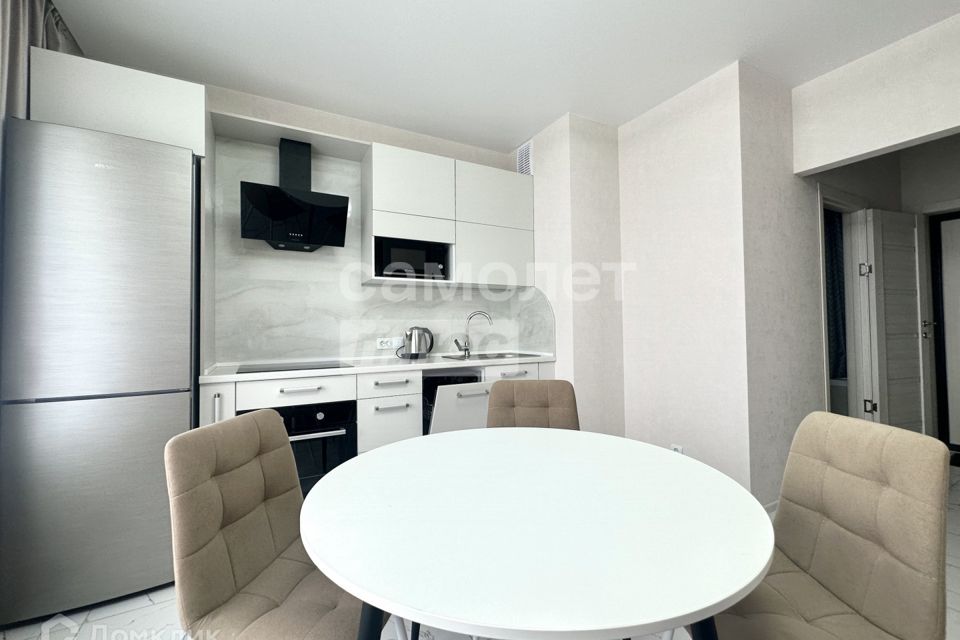 Сдаётся 1-комнатная квартира, 43 м²