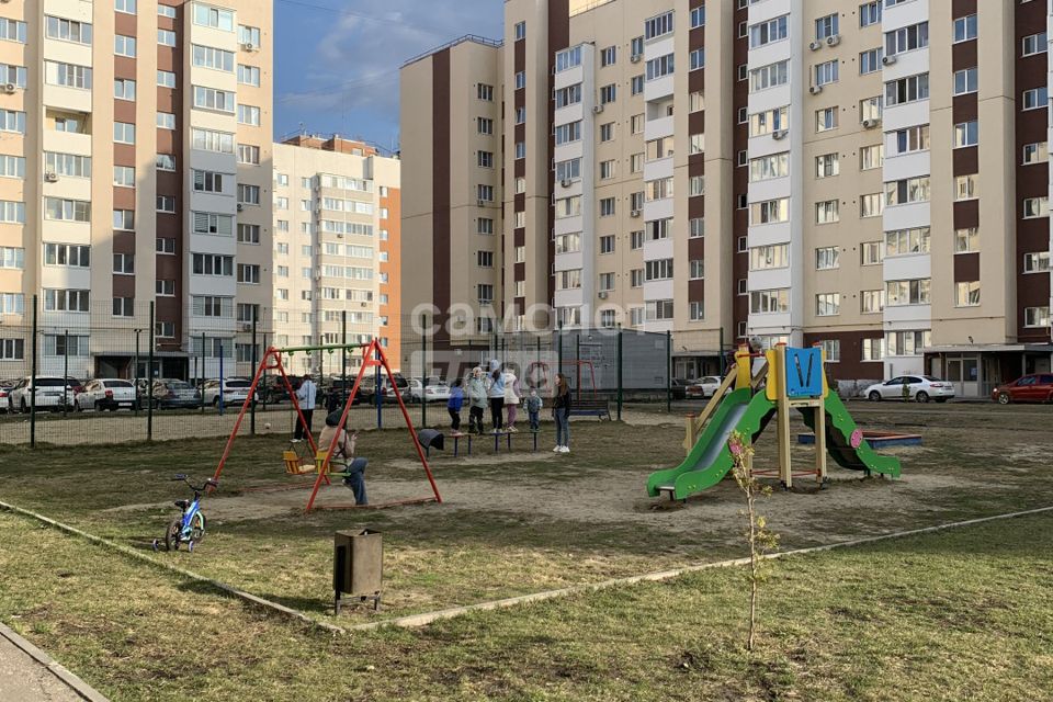Продаётся 1-комнатная квартира, 39.86 м²