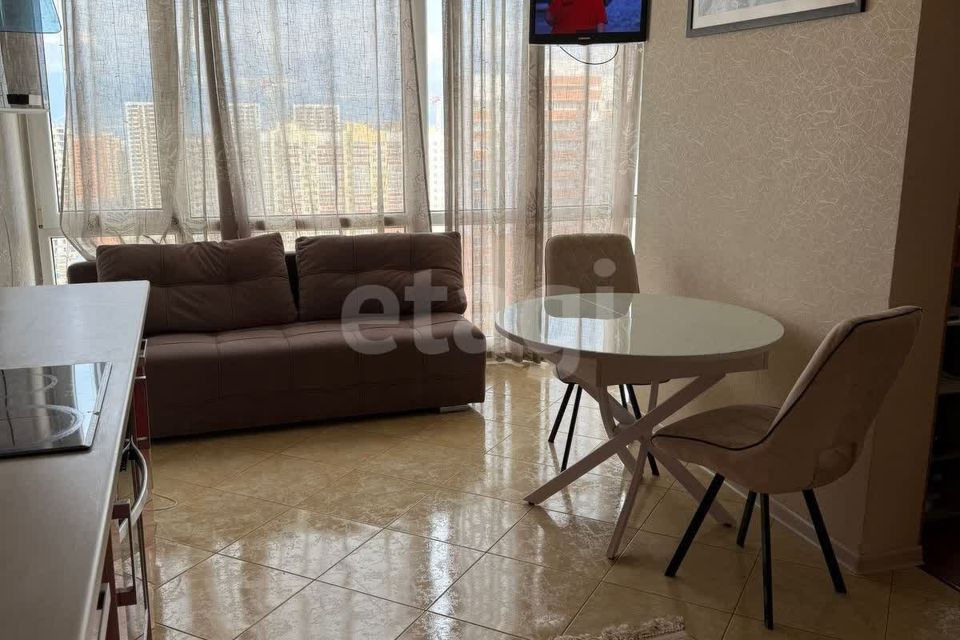 Продаётся 2-комнатная квартира, 62.8 м²
